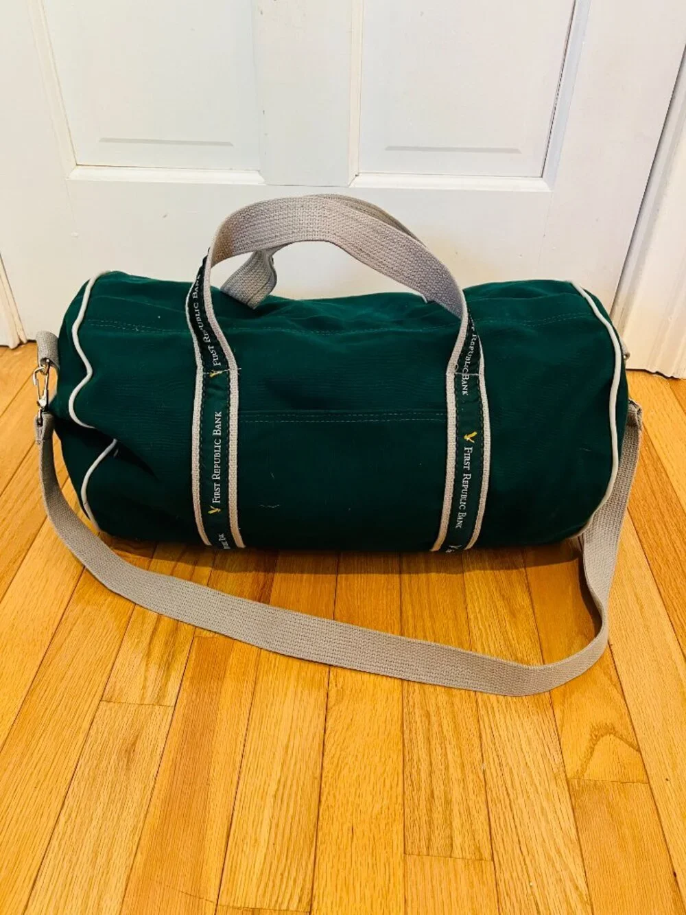 First Republic Bank Banker Duffle Bag Gym Bag NEW